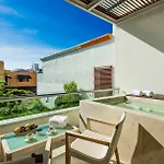 Downtown Villa